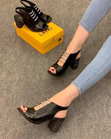 Filipa Siyah Renkli Kadın Topuklu Ayakkabı 
