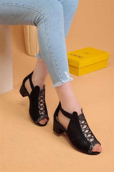 Barbara Siyah Renkli Kadın Topuklu Ayakkabı 