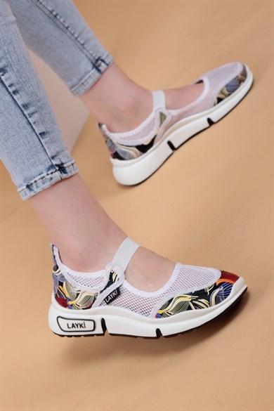 Evra Beyaz Renkli Önü&Arkası Desenli Lux Kadın Sandalet